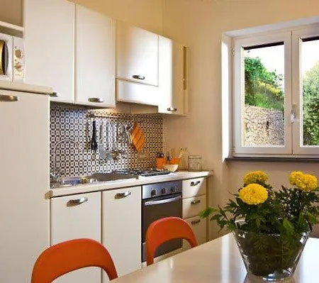 Sleeps 4 Pool Air Con Wifi T227217