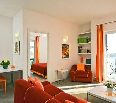 Apartment Sleeps 4 Pool Air Con Wifi T227217 Torca